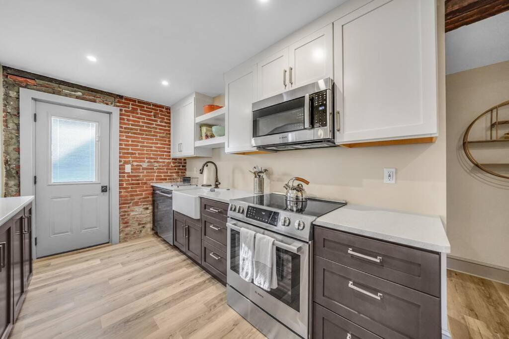 Luxury Apartment In Historic Carriage House Кеннет-Сквер Экстерьер фото
