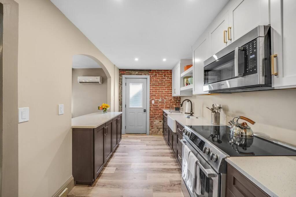 Luxury Apartment In Historic Carriage House Кеннет-Сквер Экстерьер фото